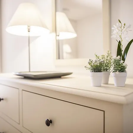 Villa 302 - *